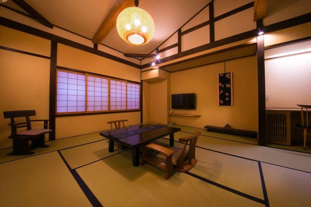 Hanaougi Bettei Iiyama Takayama  Extérieur photo